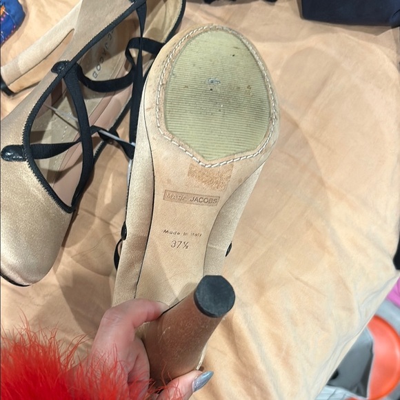 Marc Jacobs Women's Beige Ballet Flats - Picture 4 of 15